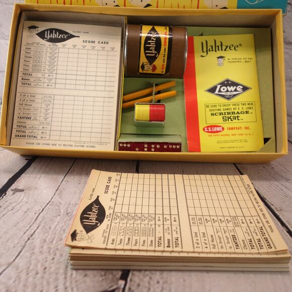 E.S. Lowe Company Vintage 1961 Yahtzee Family Game Complete - Picture 8 of 8